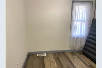 509 Avenue I, Sterling, IL 61081 - Photo 7