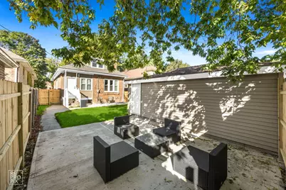 7733 S Luella Avenue, Chicago, IL 60649 - Photo 17