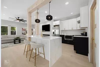 7733 S Luella Avenue, Chicago, IL 60649 - Photo 5