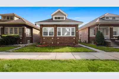 7733 S Luella Avenue, Chicago, IL 60649 - Photo 1