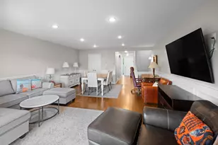 429 Vly Vw Rd, Lake Barrington, IL 60010 - Photo 5