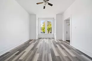 8919 S Exchange Ave, Chicago, IL 60617 - Photo 9