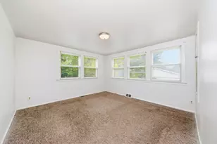 127 S Lincoln St, Westmont, IL 60559 - Photo 7