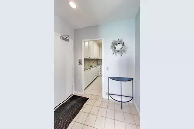 880 N Lake Shore Drive #18E, Chicago, IL 60611 - Photo 9