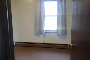 8435 S 81st Ave, Justice, IL 60458 - Photo 7