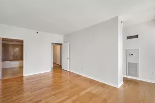 8 E Randolph St, Chicago, IL 60601 - Photo 11