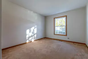 [Address not provided], Algonquin, IL 60102 - Photo 11