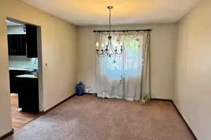 11S067 West St, Naperville, IL 60565 - Photo 3