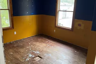 393 N 6th Ave, Kankakee, IL 60901 - Photo 9