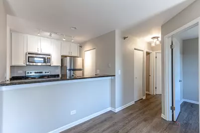 127 Glengarry Drive #307, Bloomingdale, IL 60108 - Photo 7