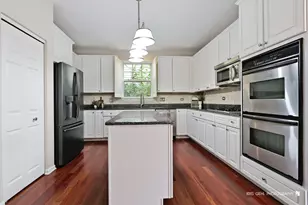 403 N White Deer Trail, Vernon Hills, IL 60061 - Photo 11