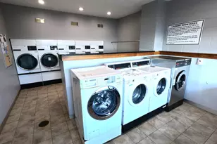 6325 N Sheridan Rd, Chicago, IL 60660 - Photo 11