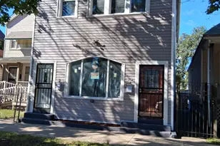 8716 S Marquette Ave, Chicago, IL 60617 - Photo 1