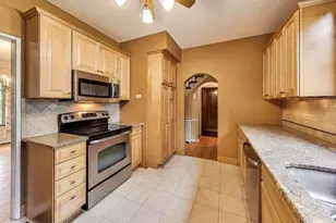 835 Yale Ln, Highland Park, IL 60035 - Photo 13