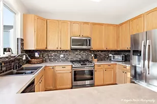 2441 Haydn St, Woodstock, IL 60098 - Photo 7