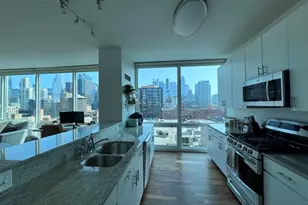 757 N Orleans St, Chicago, IL 60601 - Photo 5