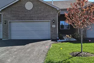 69 Olympus Dr, Tinley Park, IL 60477 - Photo 1