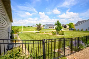 2611 Piney Run, Bloomington, IL 61705 - Photo 73