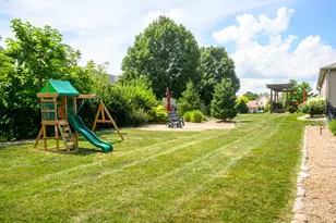 2611 Piney Run, Bloomington, IL 61705 - Photo 69