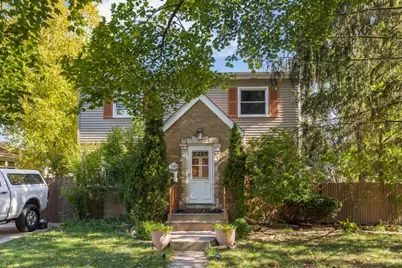 9047 S 50th Avenue, Oak Lawn, IL 60453 - Photo 1