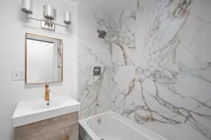 1424 E Hyde Park Blvd, Chicago, IL 60615 - Photo 17