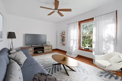 1424 E Hyde Park Boulevard #2, Chicago, IL 60615 - Photo 3