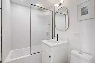 1460 N Sandburg Terrace, Chicago, IL 60610 - Photo 25