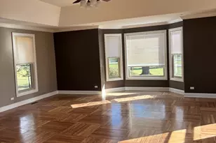 40 Mischa Ct, Lake Zurich, IL 60047 - Photo 9