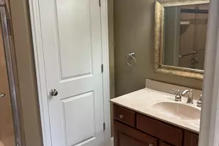 40 Mischa Ct, Lake Zurich, IL 60047 - Photo 23