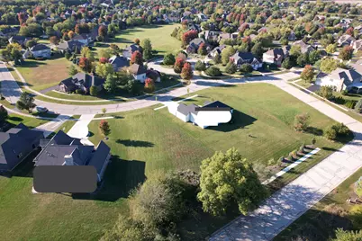 693 Greenfield Road, Sugar Grove, IL 60554 - Photo 5