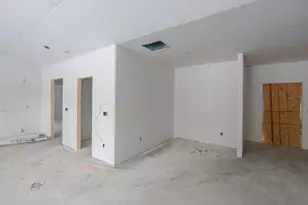 1917 S Stone Creek Blvd, Urbana, IL 61802 - Photo 9