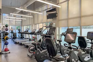 655 W Irving Park Rd, Chicago, IL 60613 - Photo 15