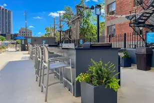 655 W Irving Park Rd, Chicago, IL 60613 - Photo 17