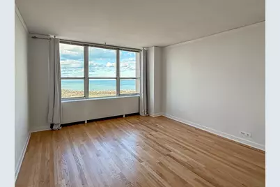 655 W Irving Park Road #4702, Chicago, IL 60613 - Photo 7