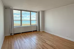 655 W Irving Park Rd, Chicago, IL 60613 - Photo 7