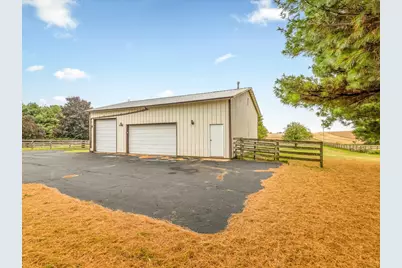 9104 E Weber Road, Ridott, IL 61067 - Photo 85