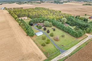 9104 E Weber Rd, Ridott, IL 61067 - Photo 91