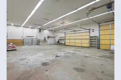 9104 E Weber Road, Ridott, IL 61067 - Photo 87