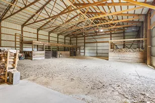 9104 E Weber Rd, Ridott, IL 61067 - Photo 81