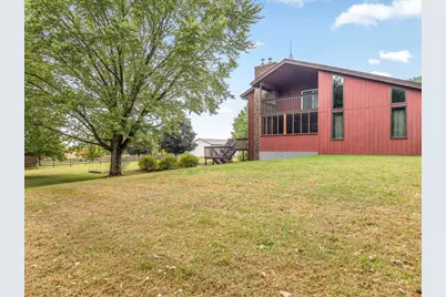 9104 E Weber Road, Ridott, IL 61067 - Photo 75