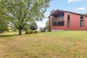 9104 E Weber Rd, Ridott, IL 61067 - Photo 75