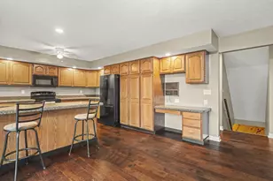 9104 E Weber Rd, Ridott, IL 61067 - Photo 23