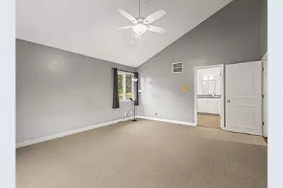 9104 E Weber Road, Ridott, IL 61067 - Photo 31