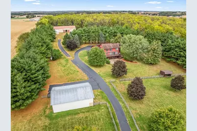 9104 E Weber Road, Ridott, IL 61067 - Photo 1