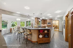 12 Highgate Ct, Saint Charles, IL 60174 - Photo 11