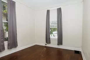 802 S Madison St, Bloomington, IL 61701 - Photo 17