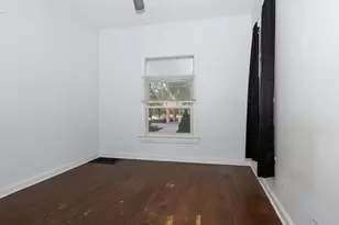 802 S Madison St, Bloomington, IL 61701 - Photo 13