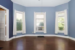 802 S Madison St, Bloomington, IL 61701 - Photo 9