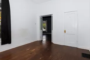 802 S Madison St, Bloomington, IL 61701 - Photo 11