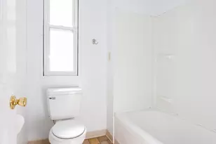 802 S Madison St, Bloomington, IL 61701 - Photo 15